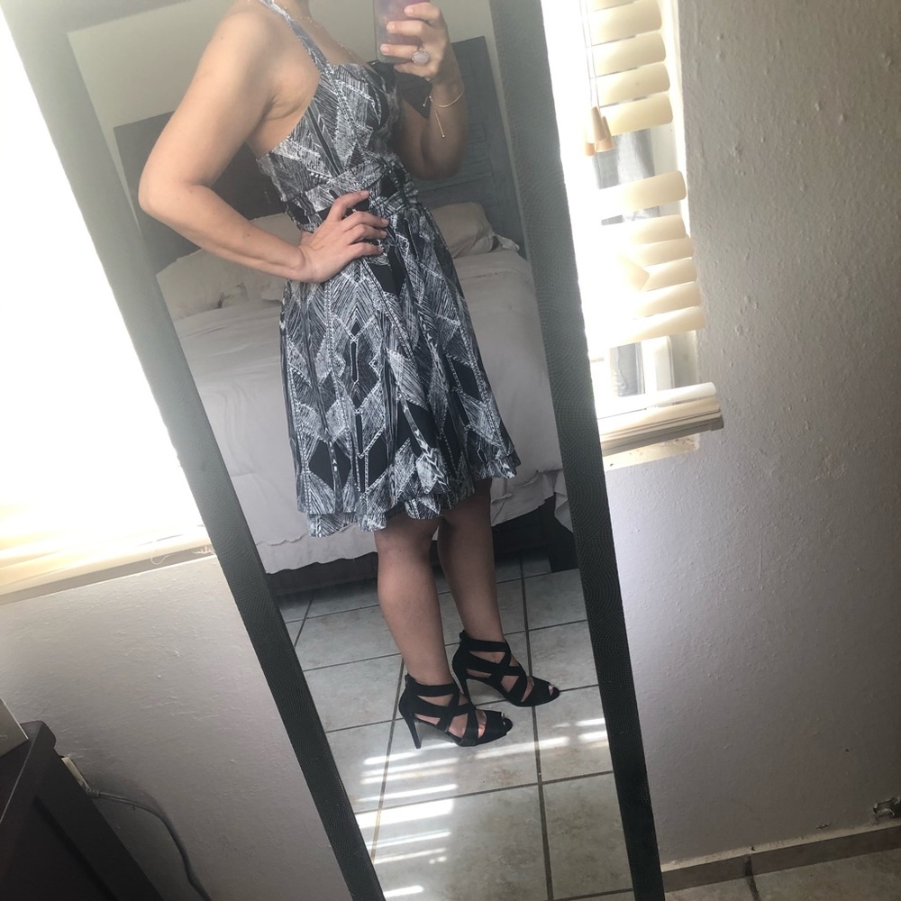 Guess Los Angeles, Little Dress.